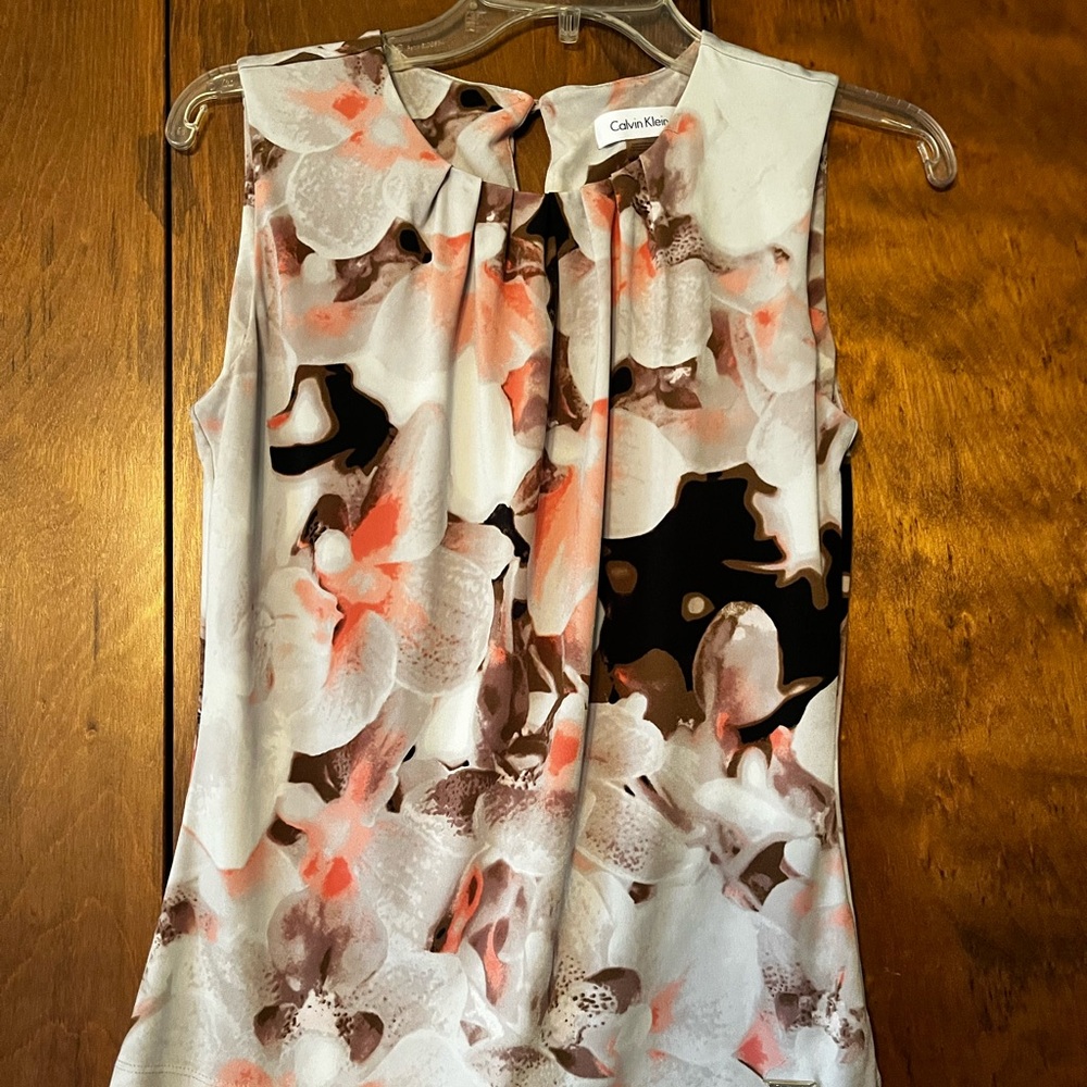 Calvin Klein Sleeveless Floral Blouse in White, Coral & Brown